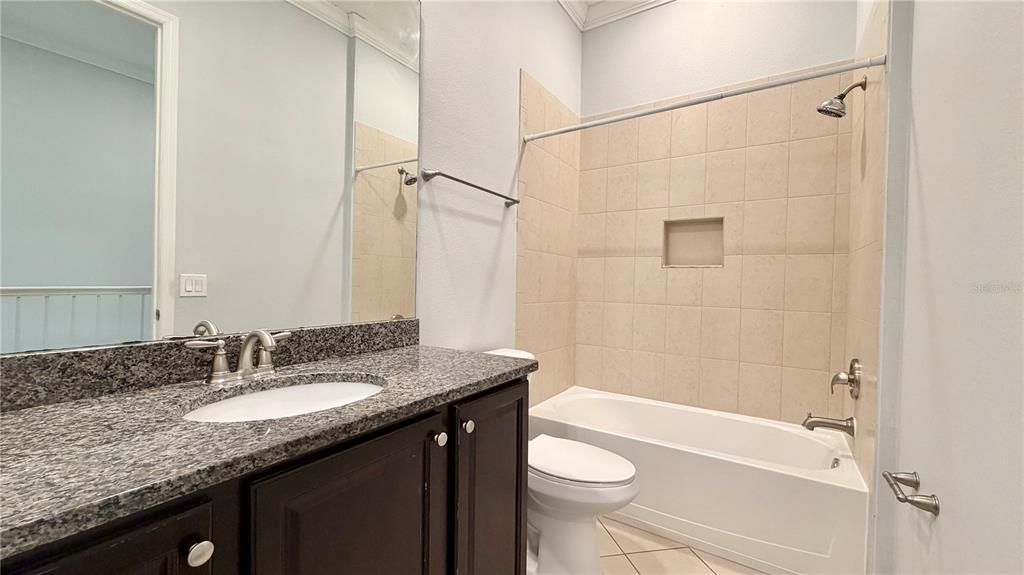 For Rent: $3,350 (4 beds, 2 baths, 1811 Square Feet)