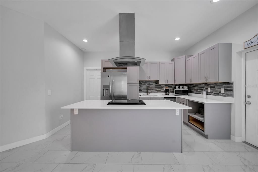 En Venta: $349,000 (3 camas, 2 baños, 1157 Pies cuadrados)