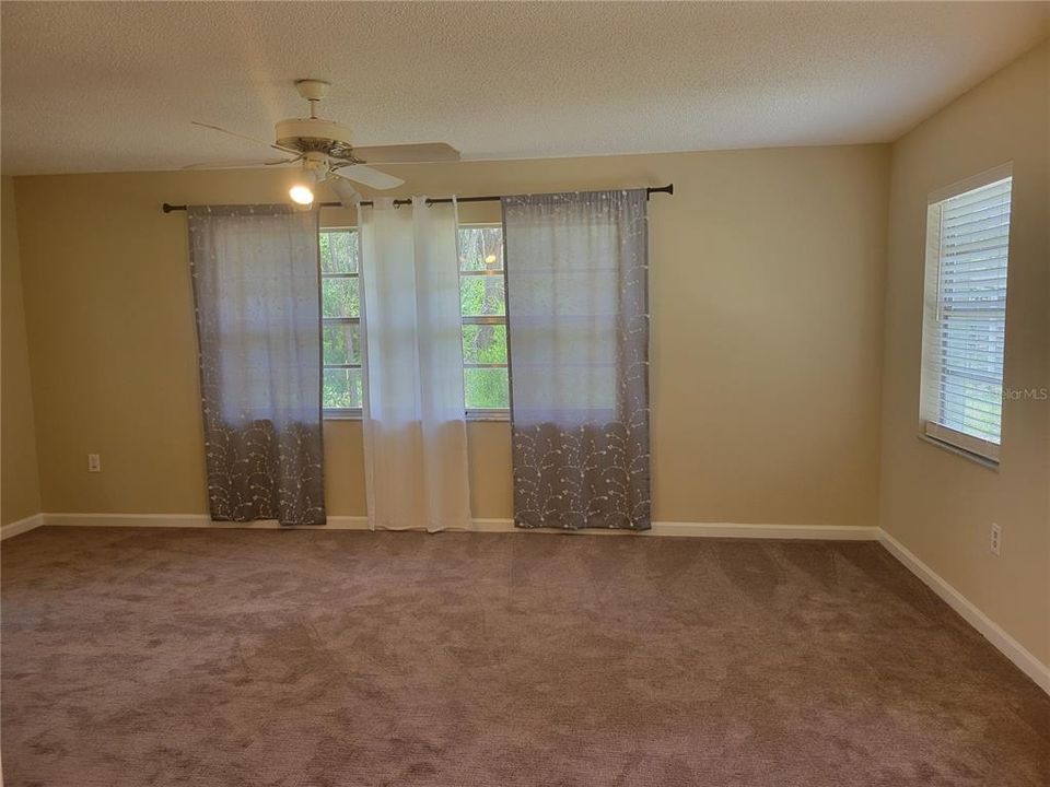 En Venta: $229,000 (2 camas, 2 baños, 1310 Pies cuadrados)