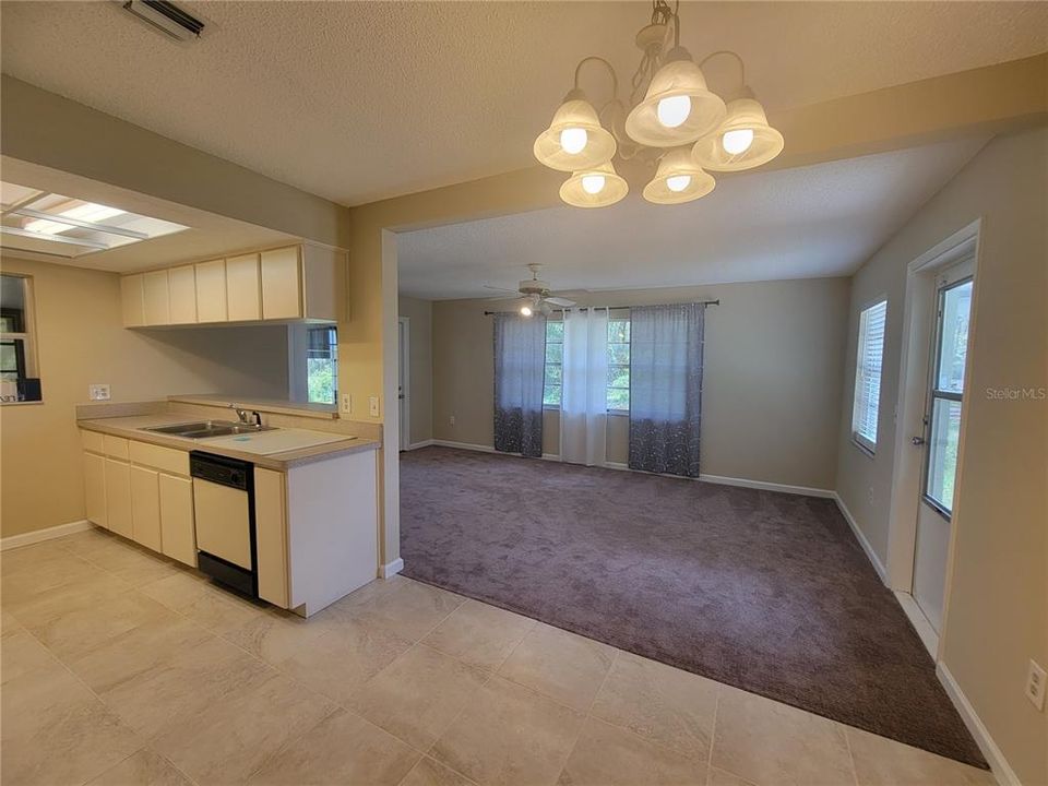 En Venta: $229,000 (2 camas, 2 baños, 1310 Pies cuadrados)