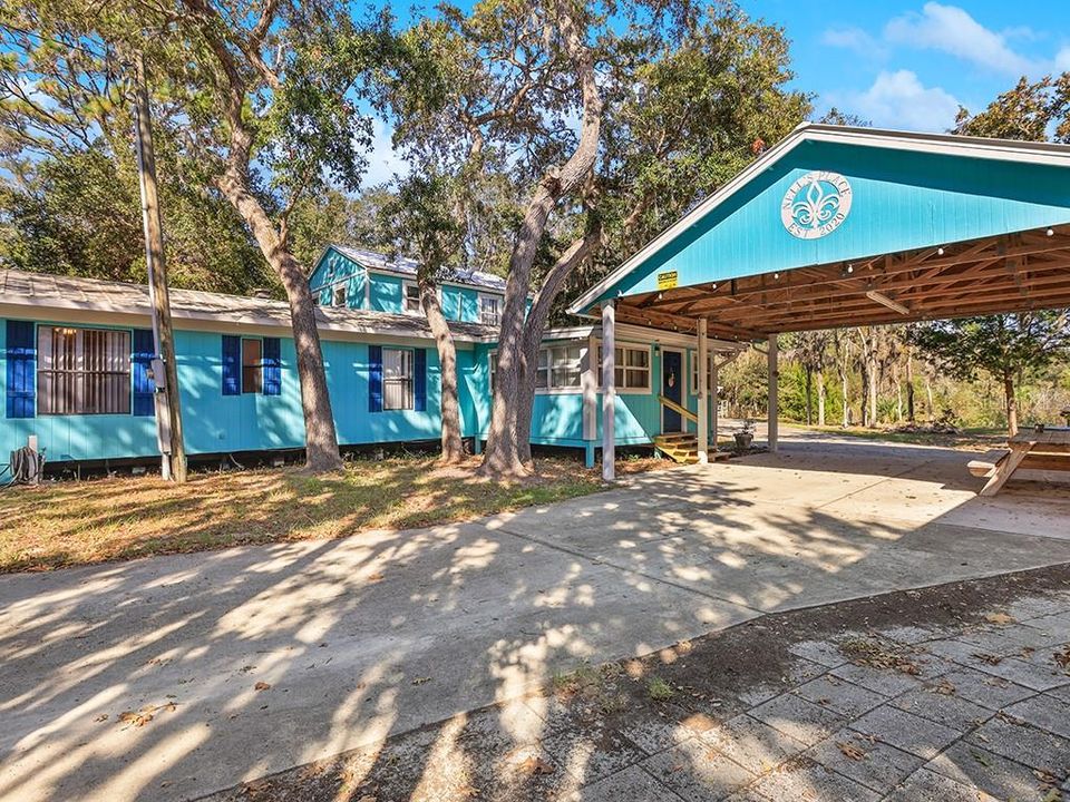 En Venta: $399,000 (4 camas, 3 baños, 1720 Pies cuadrados)