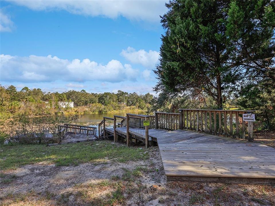 En Venta: $399,000 (4 camas, 3 baños, 1720 Pies cuadrados)