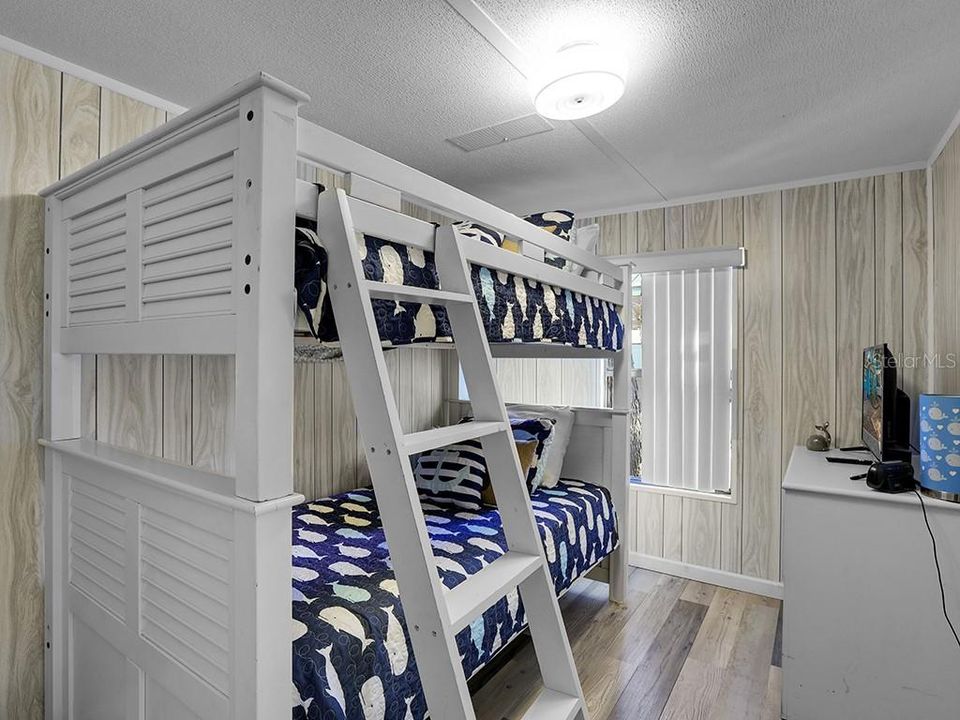 En Venta: $399,000 (4 camas, 3 baños, 1720 Pies cuadrados)