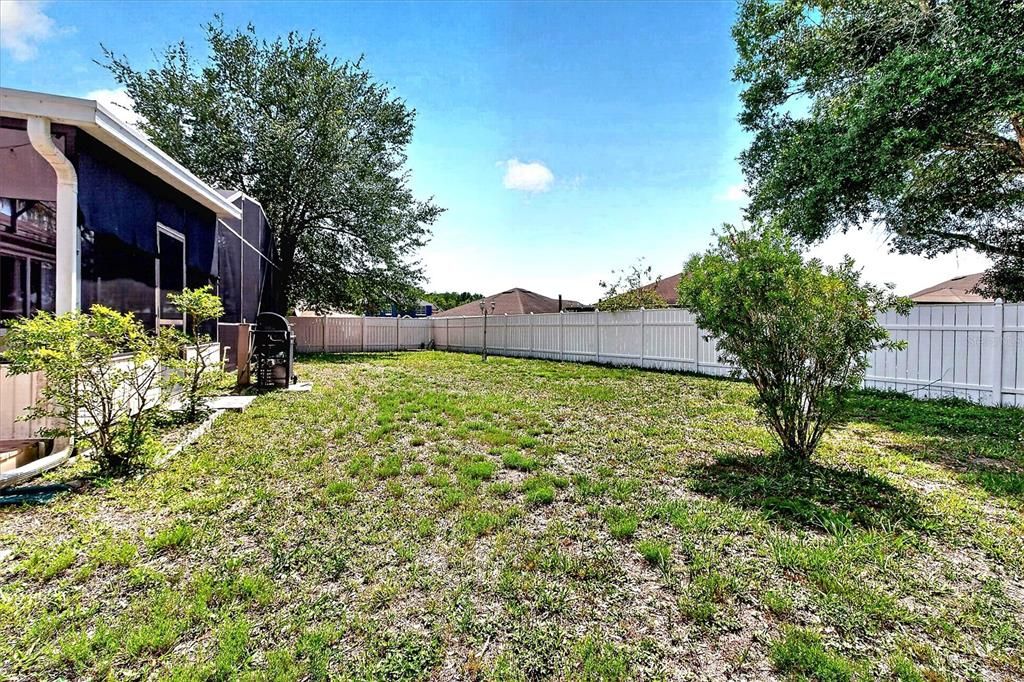 For Sale: $389,000 (4 beds, 2 baths, 1972 Square Feet)