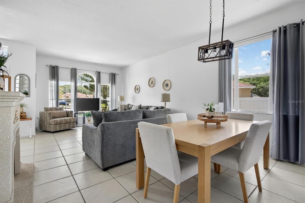 For Sale: $389,000 (4 beds, 2 baths, 1972 Square Feet)
