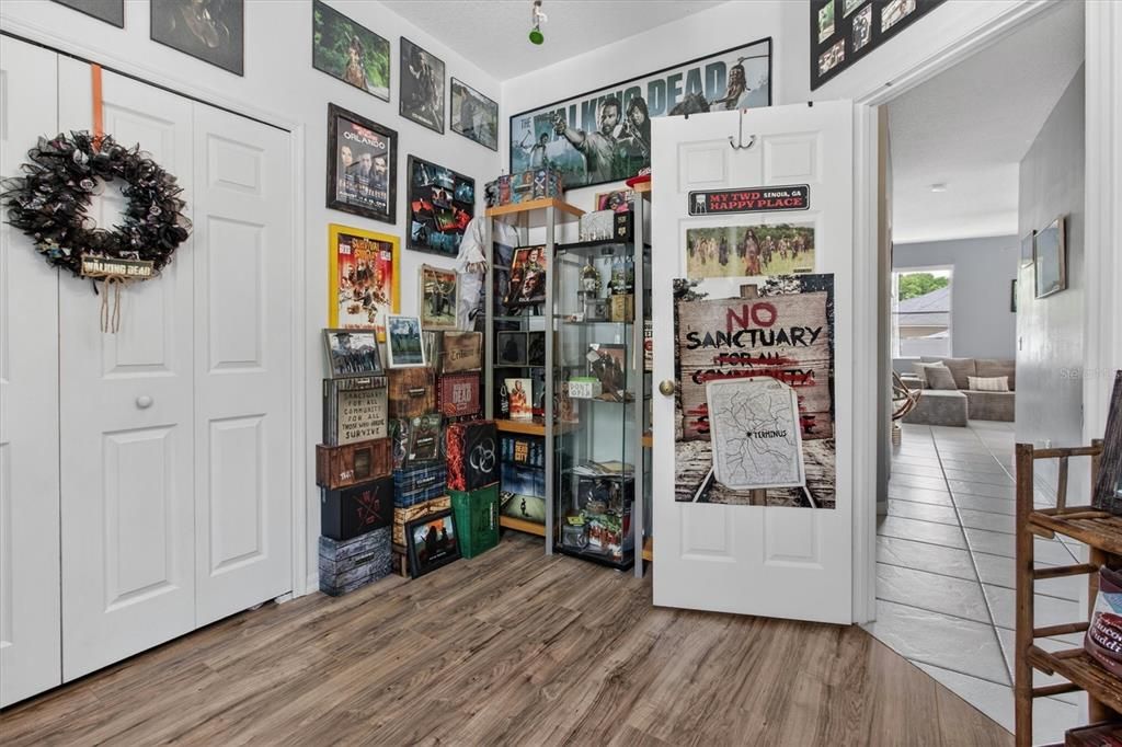 For Sale: $389,000 (4 beds, 2 baths, 1972 Square Feet)