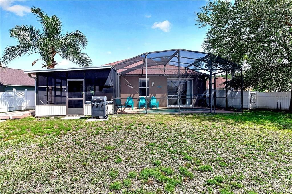 For Sale: $389,000 (4 beds, 2 baths, 1972 Square Feet)