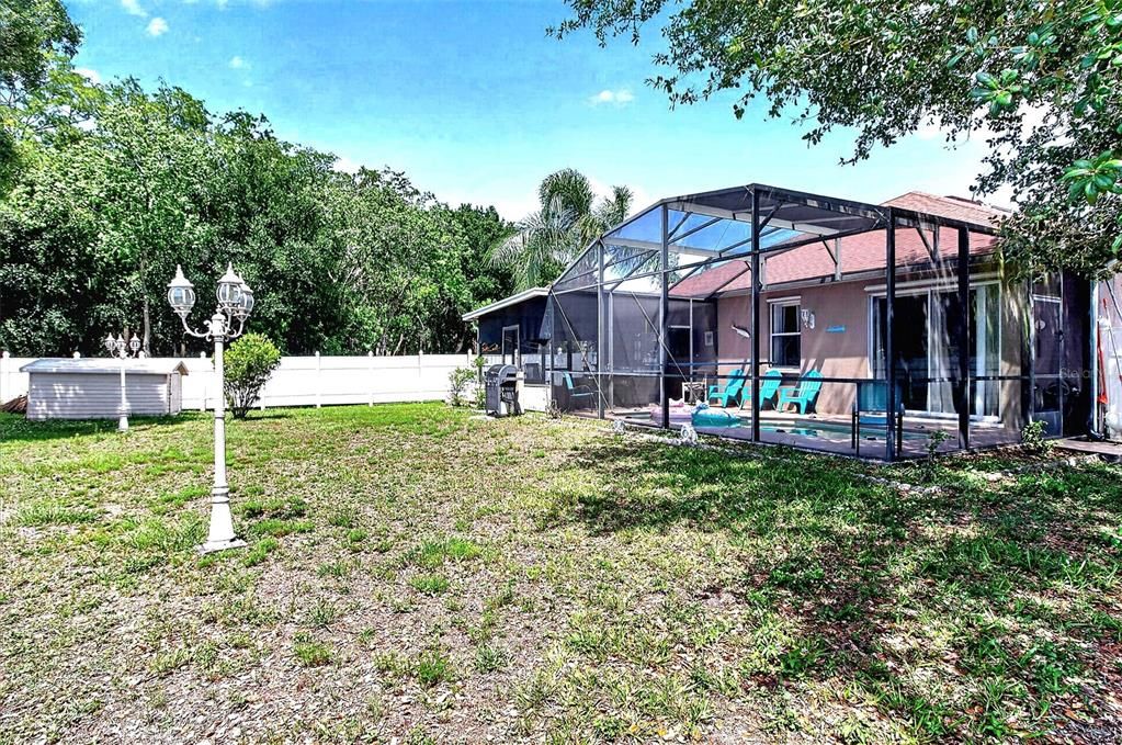 For Sale: $389,000 (4 beds, 2 baths, 1972 Square Feet)