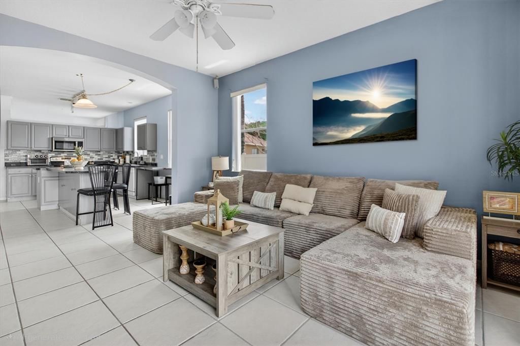 For Sale: $389,000 (4 beds, 2 baths, 1972 Square Feet)