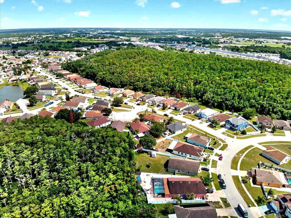 For Sale: $389,000 (4 beds, 2 baths, 1972 Square Feet)