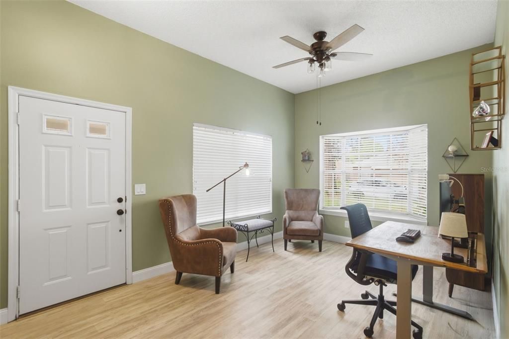 Activo con contrato: $399,000 (3 camas, 2 baños, 1579 Pies cuadrados)