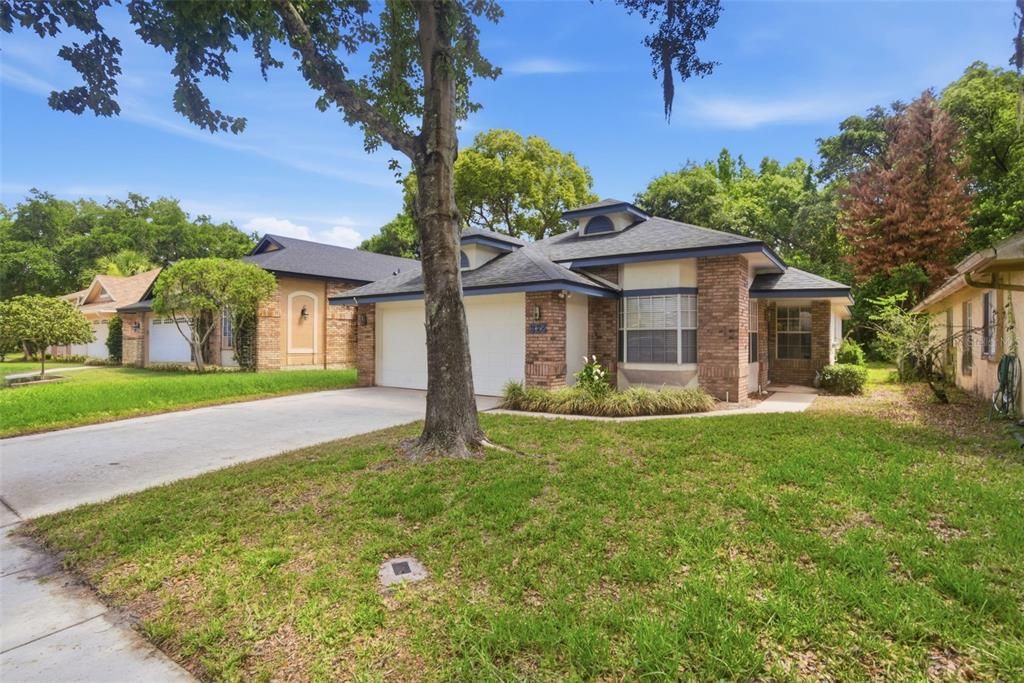 Activo con contrato: $399,000 (3 camas, 2 baños, 1579 Pies cuadrados)