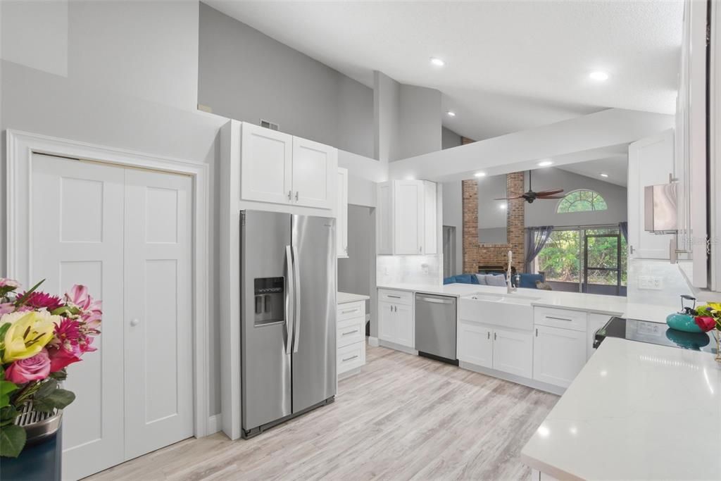 Activo con contrato: $399,000 (3 camas, 2 baños, 1579 Pies cuadrados)