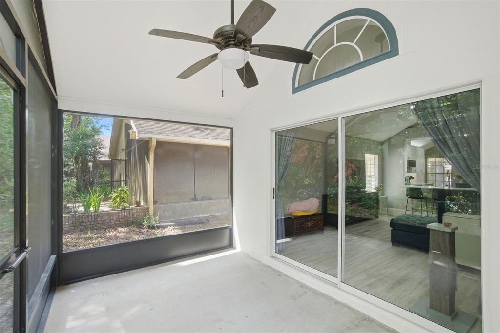 Activo con contrato: $399,000 (3 camas, 2 baños, 1579 Pies cuadrados)