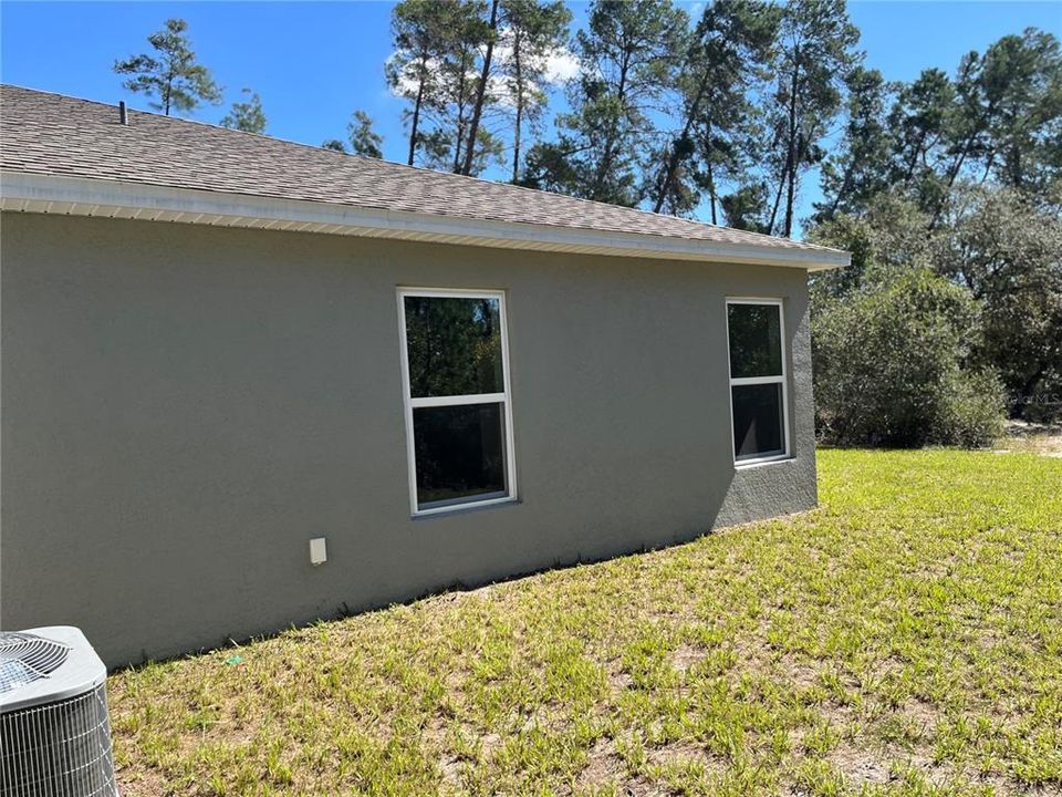 For Sale: $300,000 (4 beds, 2 baths, 1806 Square Feet)