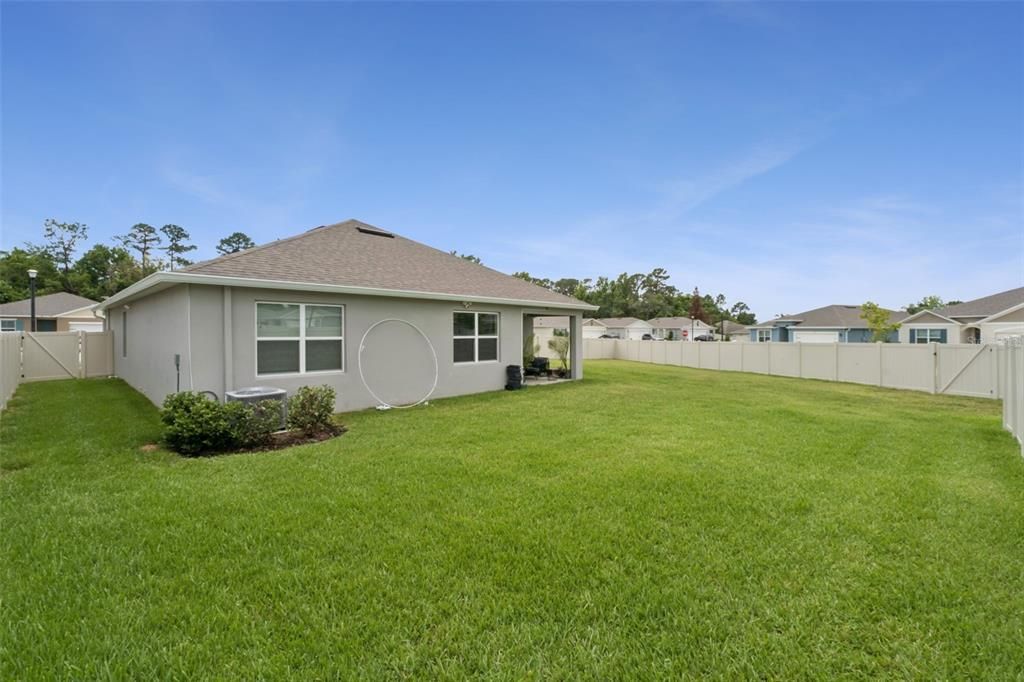 For Rent: $2,800 (4 beds, 2 baths, 1836 Square Feet)