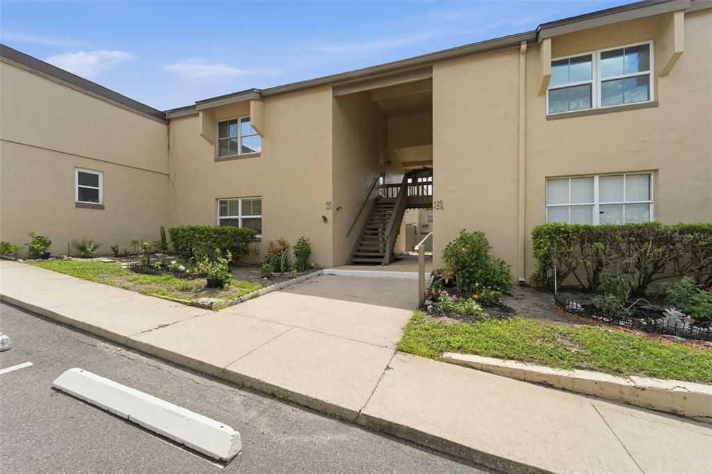 Activo con contrato: $135,000 (1 camas, 1 baños, 792 Pies cuadrados)