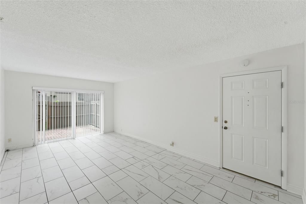 Activo con contrato: $135,000 (1 camas, 1 baños, 792 Pies cuadrados)