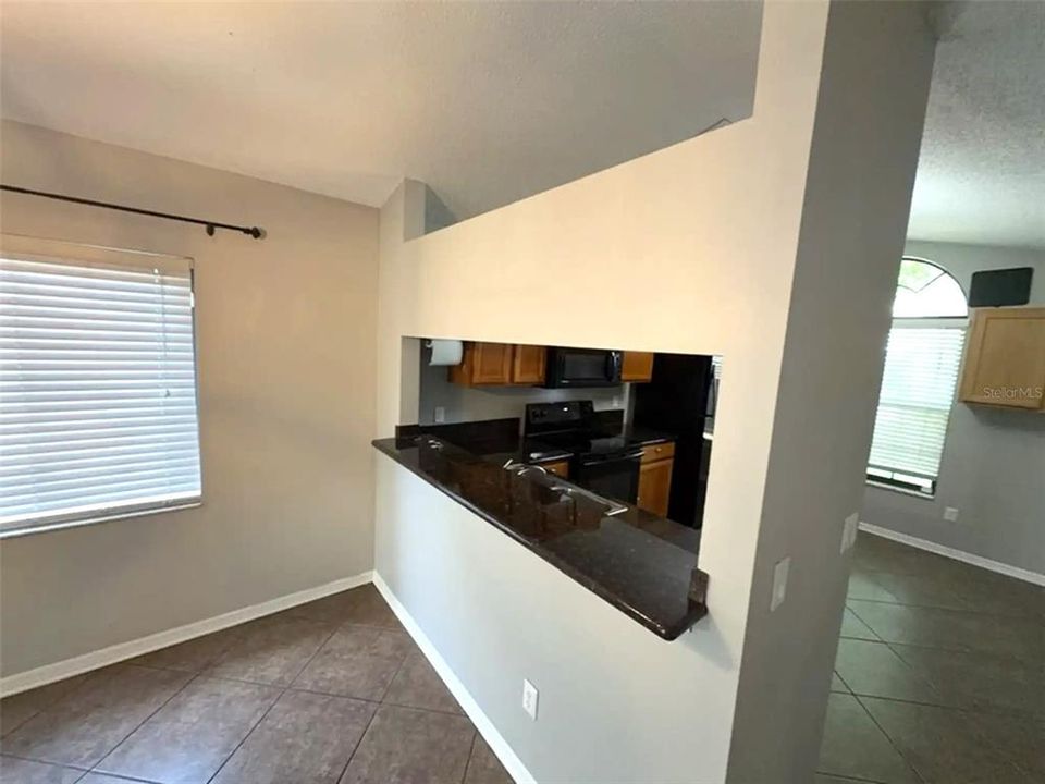 For Rent: $2,190 (3 beds, 2 baths, 1207 Square Feet)
