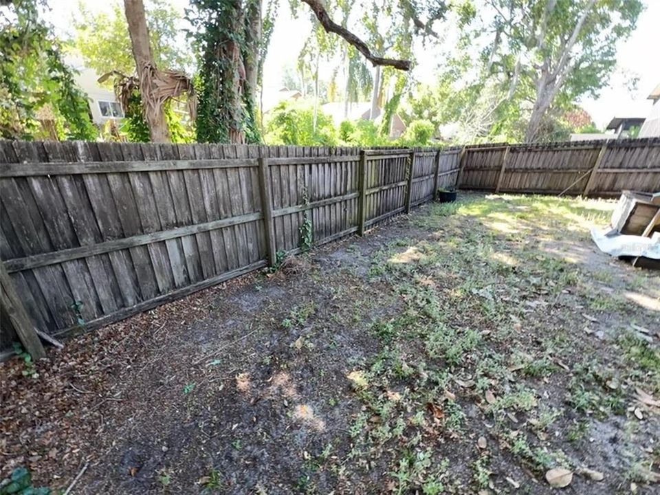 For Rent: $2,190 (3 beds, 2 baths, 1207 Square Feet)