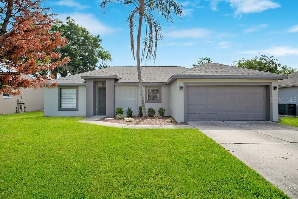 For Sale: $349,000 (3 beds, 2 baths, 1235 Square Feet)