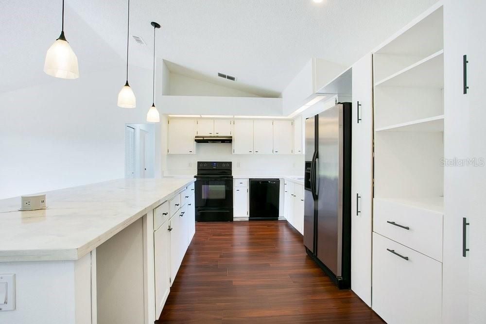 For Sale: $349,000 (3 beds, 2 baths, 1235 Square Feet)