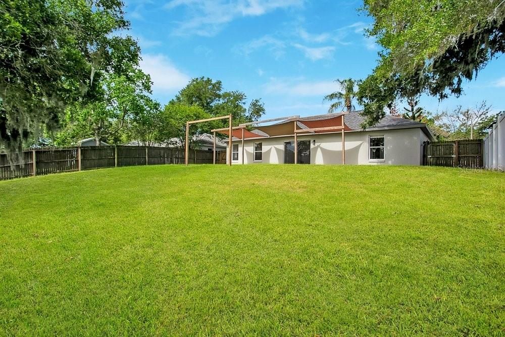 For Sale: $349,000 (3 beds, 2 baths, 1235 Square Feet)