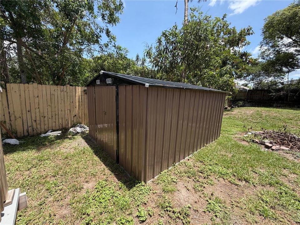 For Sale: $198,000 (3 beds, 2 baths, 960 Square Feet)