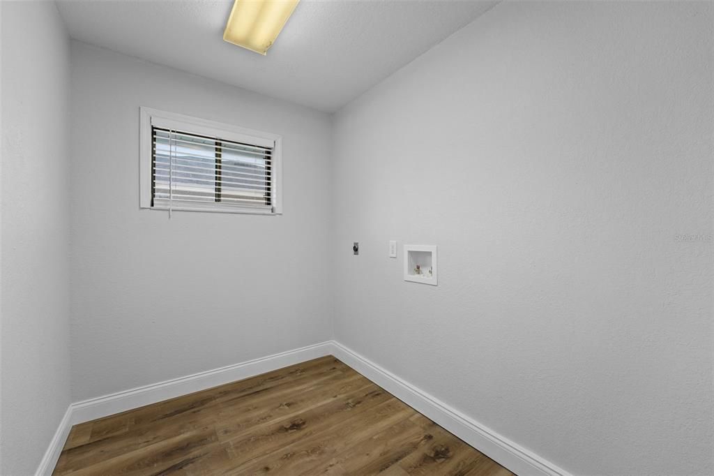 For Rent: $3,900 (4 beds, 3 baths, 3542 Square Feet)