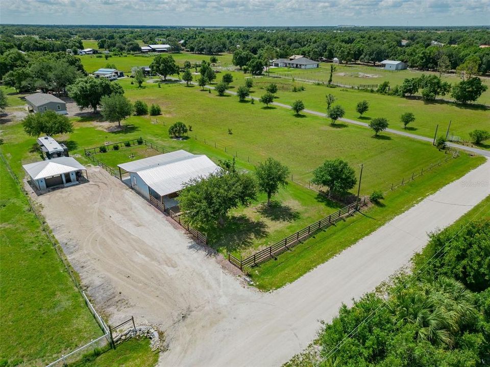 For Sale: $325,000 (3 beds, 2 baths, 1056 Square Feet)