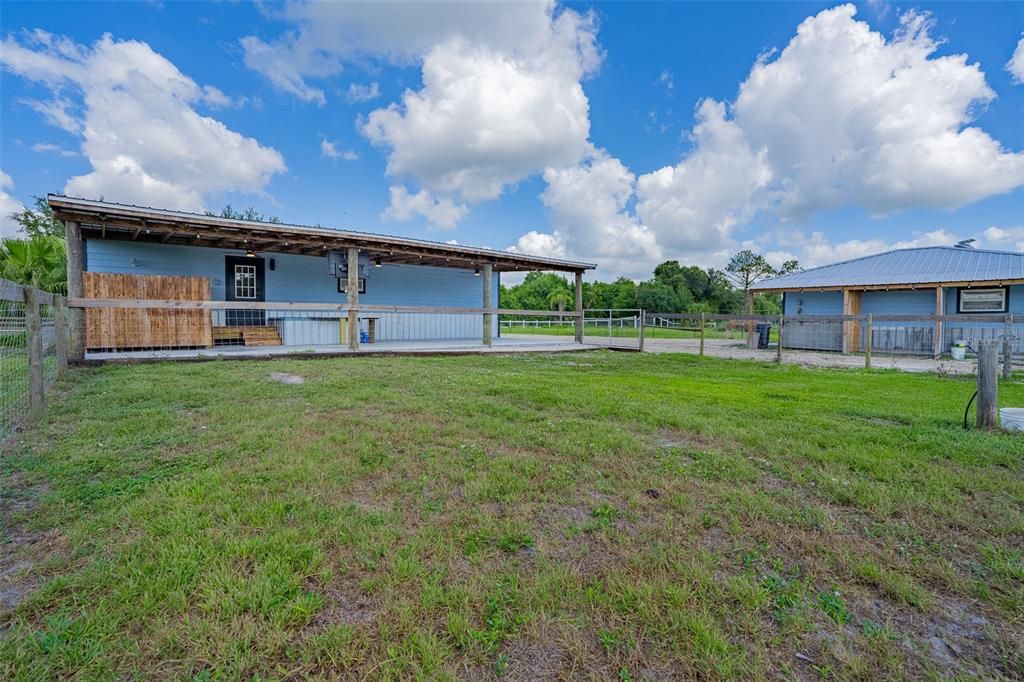 For Sale: $325,000 (3 beds, 2 baths, 1056 Square Feet)