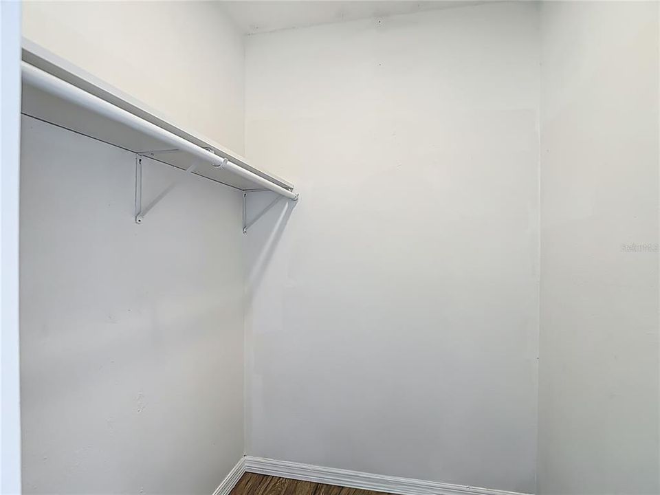 For Sale: $300,000 (3 beds, 2 baths, 1689 Square Feet)