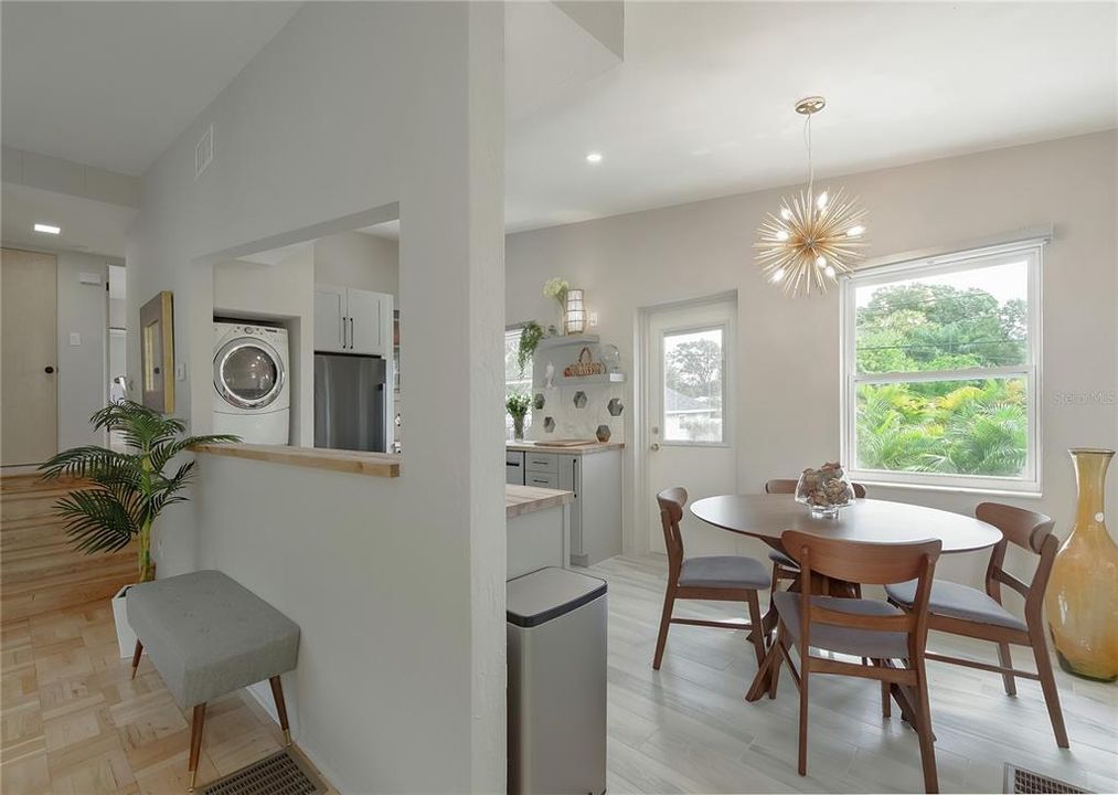 For Rent: $3,850 (2 beds, 1 baths, 1444 Square Feet)