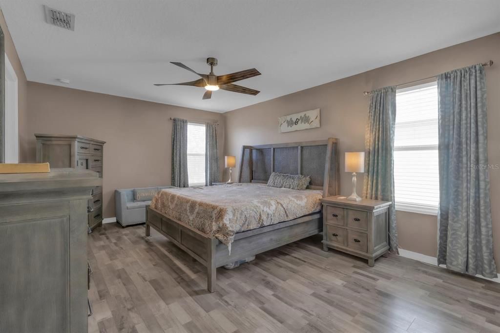 For Sale: $429,900 (4 beds, 2 baths, 2199 Square Feet)