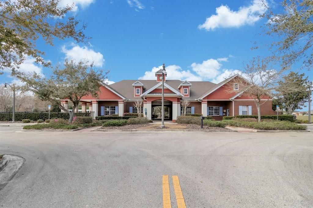 For Sale: $429,900 (4 beds, 2 baths, 2199 Square Feet)
