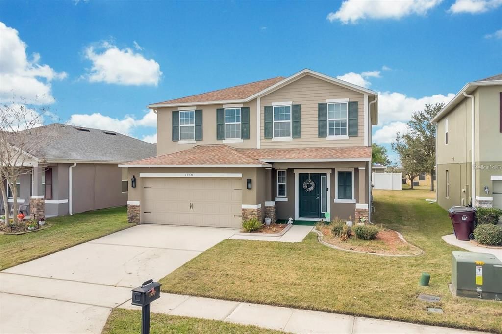 For Sale: $429,900 (4 beds, 2 baths, 2199 Square Feet)