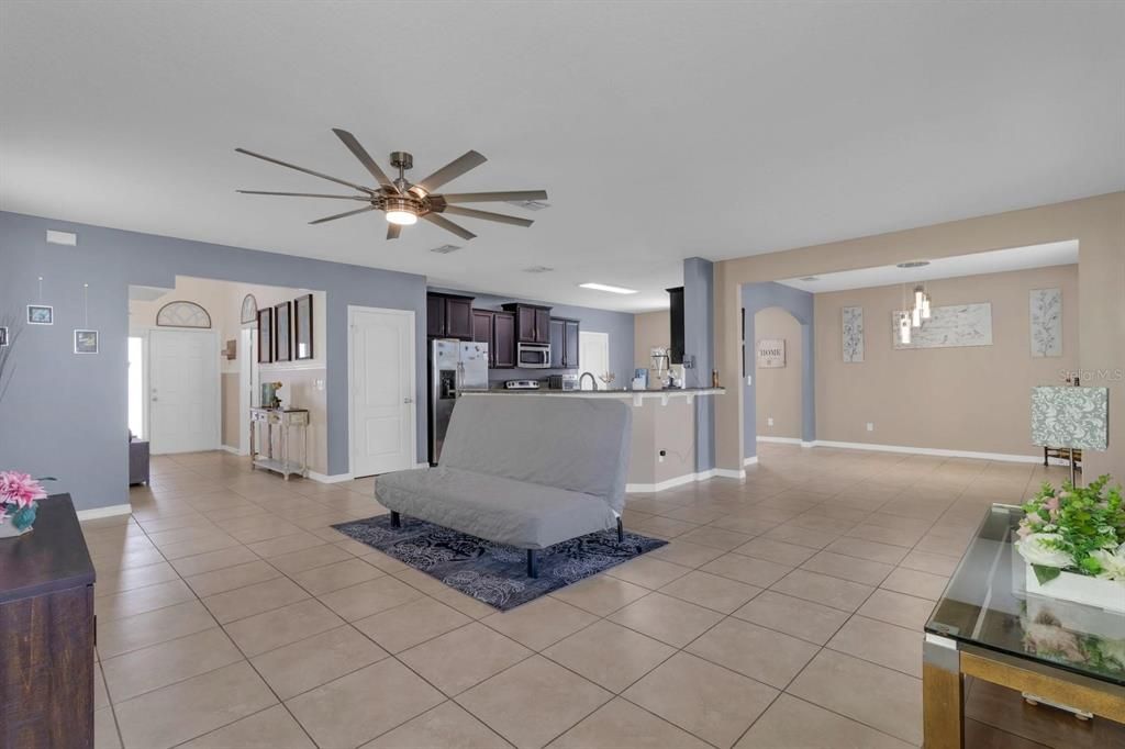 For Sale: $429,900 (4 beds, 2 baths, 2199 Square Feet)