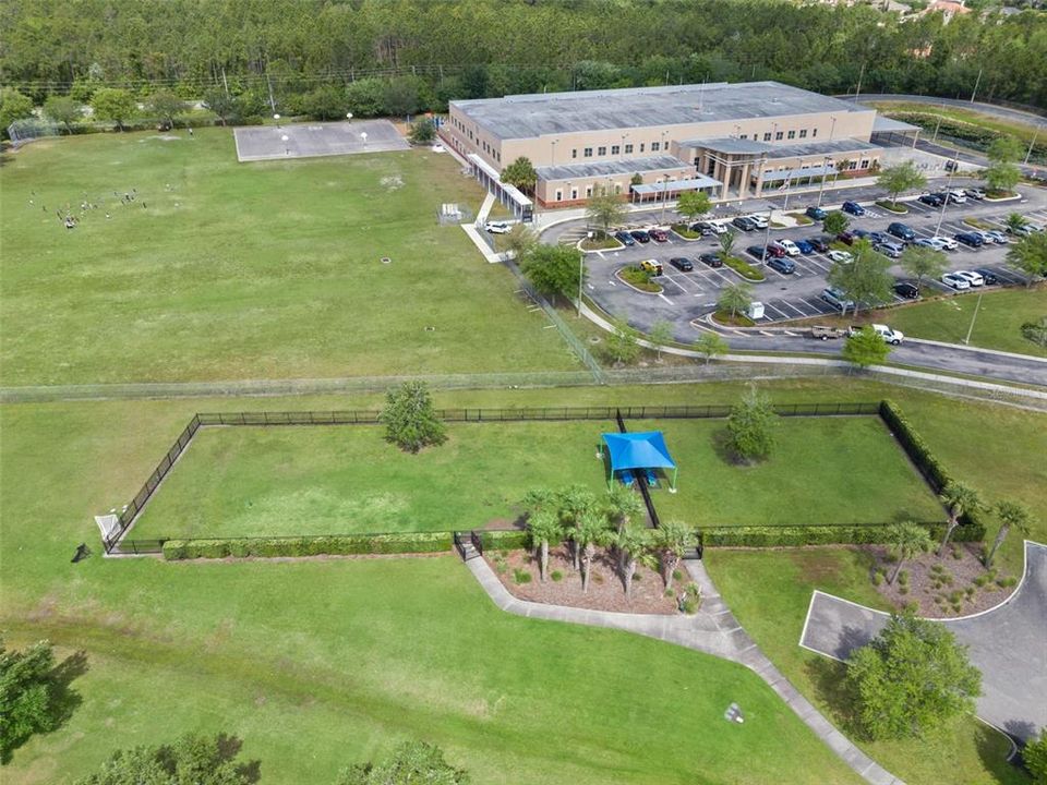 En Venta: $539,000 (5 camas, 4 baños, 2616 Pies cuadrados)