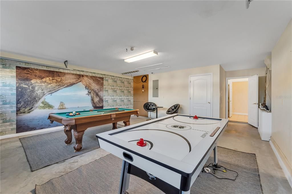 En Venta: $429,900 (4 camas, 3 baños, 1915 Pies cuadrados)