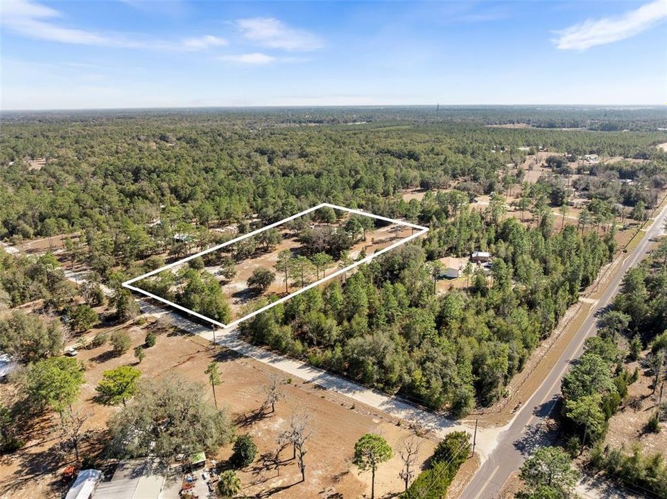 En Venta: $235,000 (3 camas, 2 baños, 1216 Pies cuadrados)
