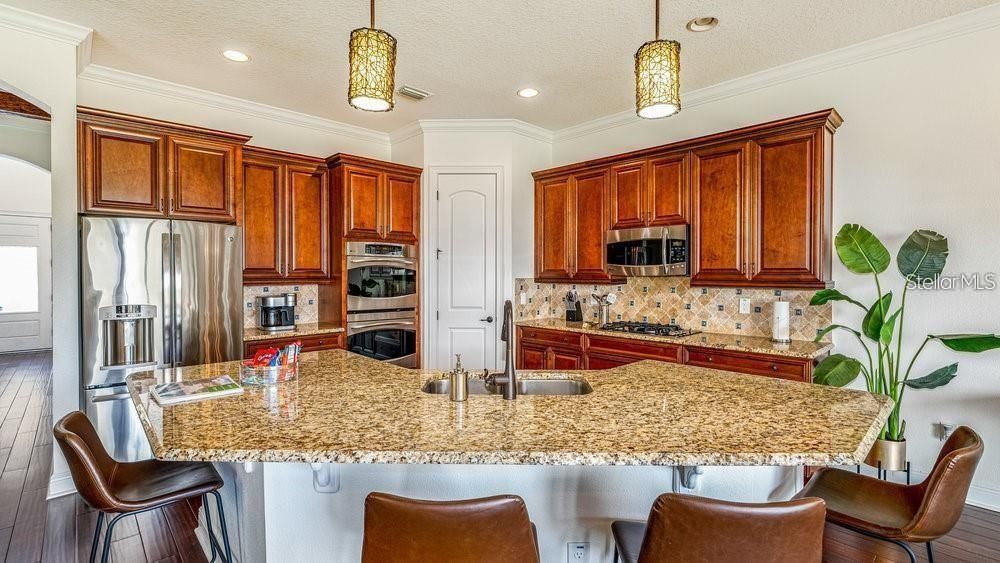 В аренду: $4,100 (4 спален, 4 ванн, 3090 Квадратных фут)