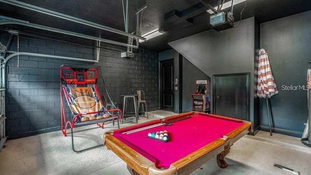 For Sale: $695,000 (4 beds, 4 baths, 3090 Square Feet)
