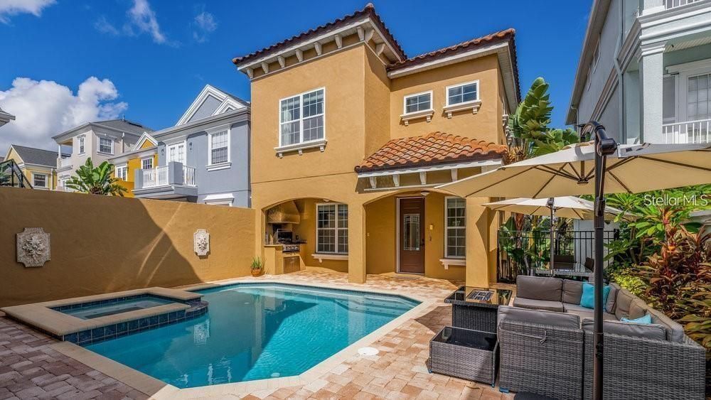 For Sale: $695,000 (4 beds, 4 baths, 3090 Square Feet)