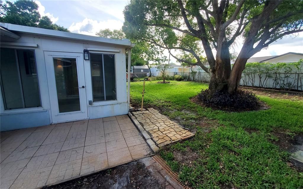 En Venta: $242,900 (2 camas, 2 baños, 1147 Pies cuadrados)