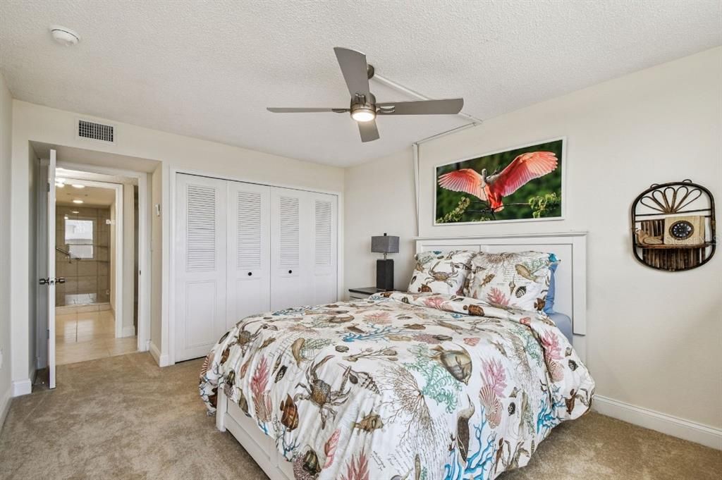 For Sale: $421,960 (2 beds, 2 baths, 1370 Square Feet)