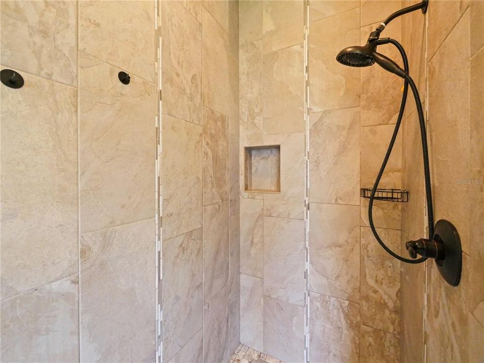 На продажу: $799,900 (5 спален, 3 ванн, 3286 Квадратных фут)