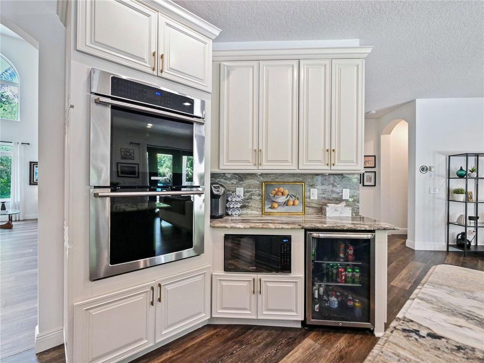 На продажу: $799,900 (5 спален, 3 ванн, 3286 Квадратных фут)