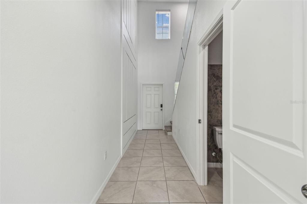 For Rent: $2,950 (4 beds, 2 baths, 1870 Square Feet)