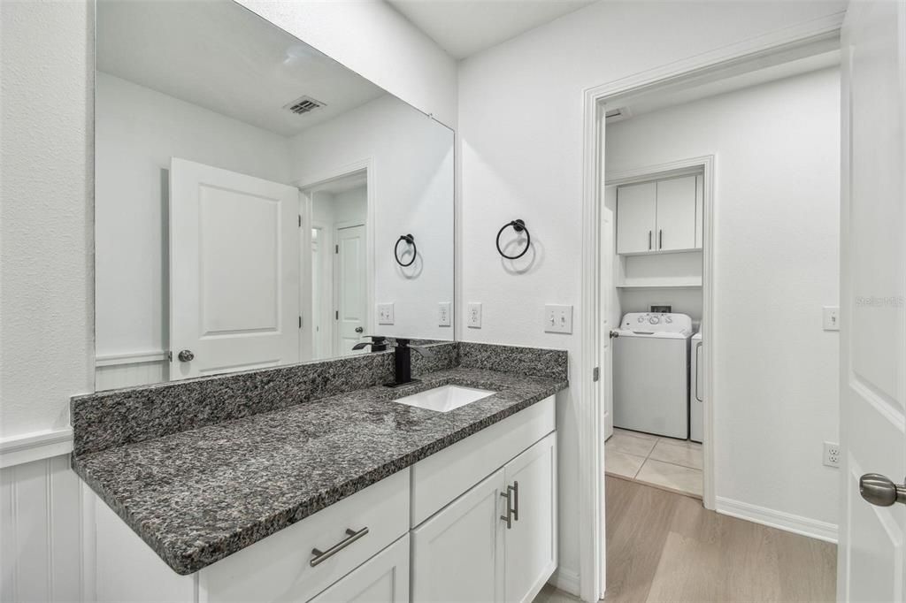 For Rent: $2,950 (4 beds, 2 baths, 1870 Square Feet)