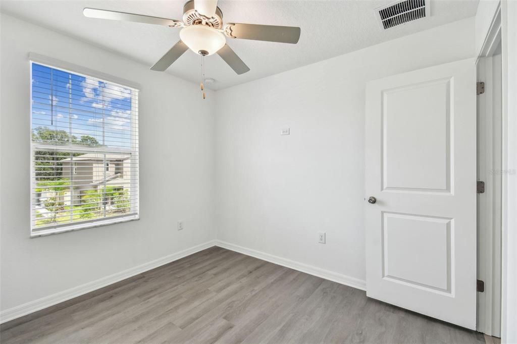 For Rent: $2,950 (4 beds, 2 baths, 1870 Square Feet)